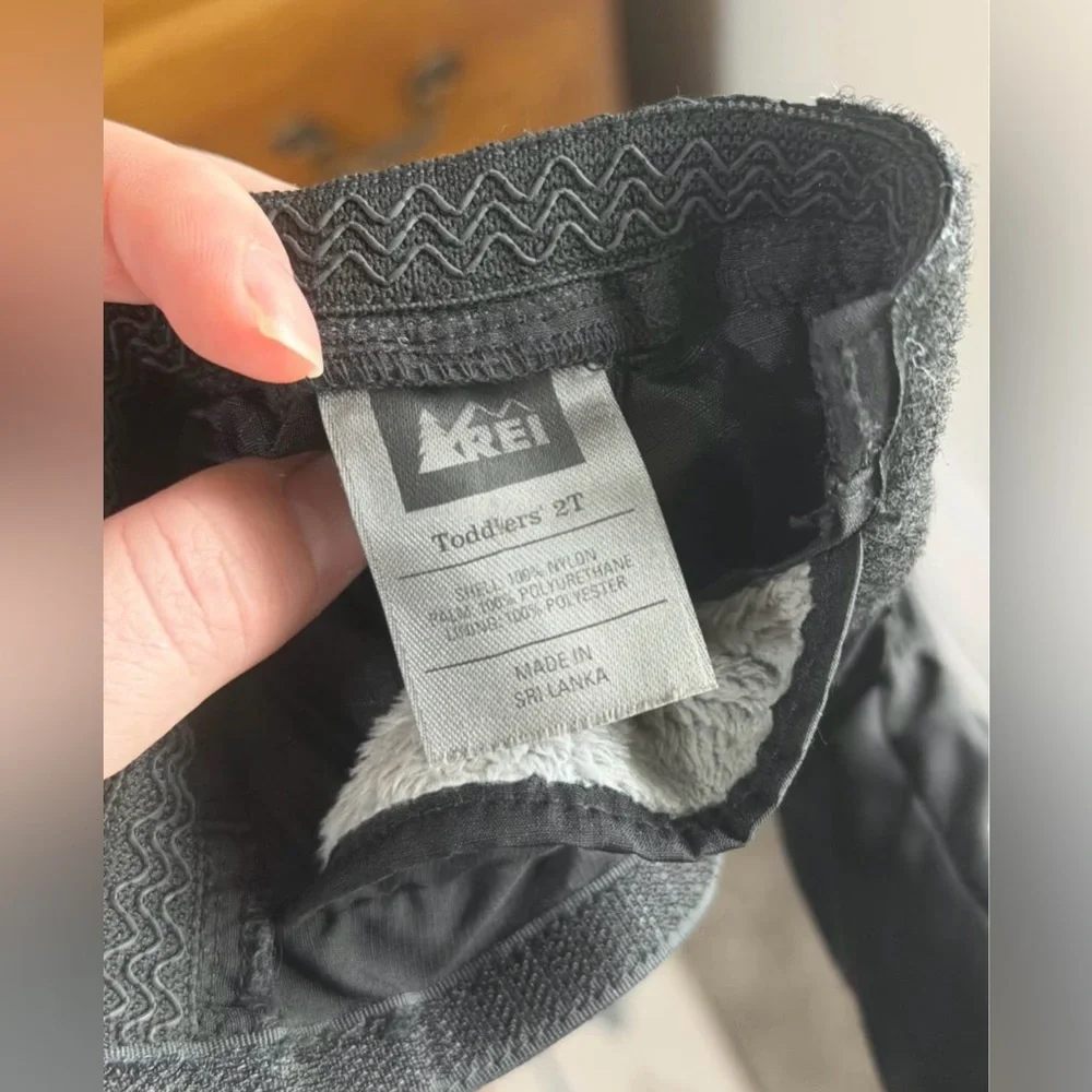 REI Black Winter Mittens Size 2T